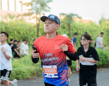 Đỗ Thành Trung giành giải nhất nội dung chạy bộ 13km tại trường cao đẳng FPT Polytechnic